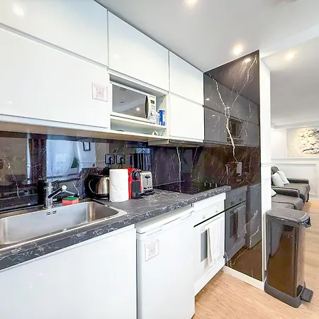 113 - Urban Vuitton Lemoine